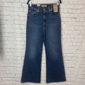 NEW Levi’s Ribcage Bell Blue Jeans Super High Rise Size 31